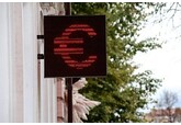 Укрепление евро к доллару обеспокоило экономистов