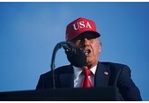 Трамп объявил о новых торговых пошлинах