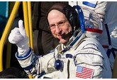 70-летний астронавт заявил об освобождении от болей в космосе