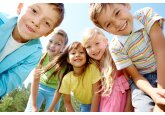 Children constitute 21.5% of the population with permanent residence in Moldova. 