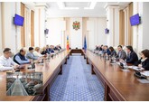 Prim-ministrul, Dorin Recean, a solicitat procesatorilor de carne să prevină majorarea prețurilor la produsele finale și să asigure o concurență loială 