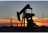 Страны ОПЕК+ решили с августа добывать больше нефти