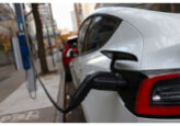 În 2022, numărul de vehicule electrice și hibride înmatriculate în Moldova de persoane fizice s-a dublat față de 2021.