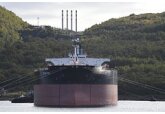 Первый танкер со сжиженным природным газом прибыл из США в Германию
