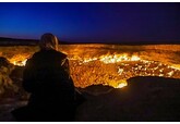 Огонь во «Вратах ада» начал затухать