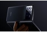 Xiaomi представила самый тонкий складной смартфон