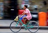 În Paris, bicicletele ar putea detrona maşinile din 2025