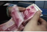 Инвестор назвал препятствие для замены доллара юанем