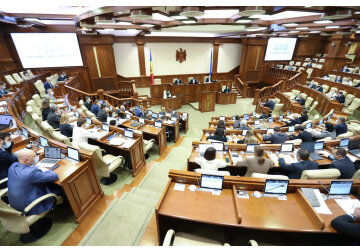 Парламент Молдовы одобрил в первом чтении поправки в Закон о госбюджете на 2021 г., предусматривающие рост доходов и расходов, сокращение дефицита.