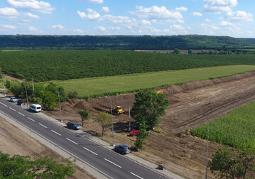 Compania ”Avtostrada” a început lucrările de pregătire pentru construirea unui pod peste Nistru Iampol-Cosăuți la granița Ucrainei cu Moldova.