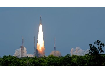 India announces moon lander days from touching down - as Russian craft crashes