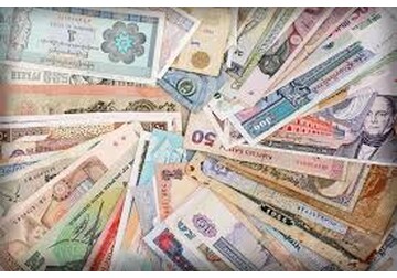 Cea mai puternică monedă din lume vine dintr-o țară mică, bogată în petrol