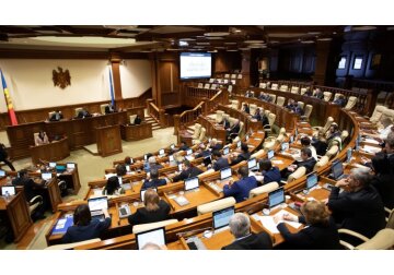 Парламент Молдовы принял в окончательном, третьем чтении проект бюджетно-налоговой и таможенной политики на 2023 г.