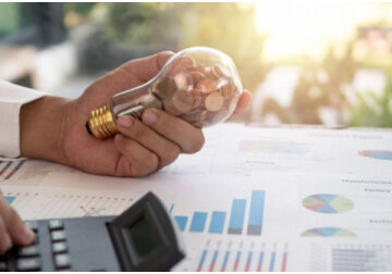 In Moldova, prices for electricity supplied to end consumers decreased by about 16.5% in the third quarter of 2023.