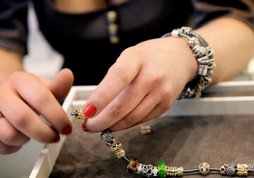 Ювелирный бренд Pandora отказался от натуральных алмазов