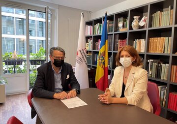 Moldova recunoscută ca o țară producătoare de vinuri de înaltă calitate. Rezultatele întrevederii dintre directorul ONVV, Cristina Frolov și noul președinte a OIV, Luigi Moio
