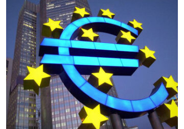 Oficial BCE: Vârful dobânzilor urmat de reduceri rapide, un pariu greşit