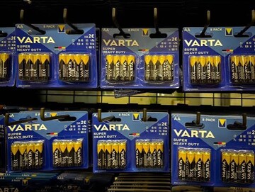 Varta își cere insolvența după ce Apple, principalul său client, a decis să-și procure din China bateriile