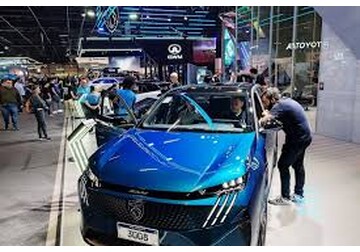 UE a reluat discuțiile cu China pentru stabilirea unui preț minim la mașinile electrice importate