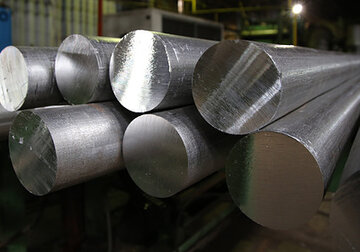 Миру предсказали месяцы дорогого алюминия из-за России