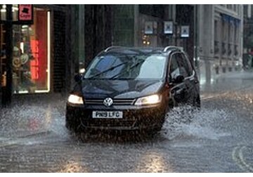В Европе передумали запрещать машины с ДВС