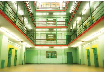 The cost of the project to build a new prison in Chisinau will increase from 56.8 million to 75.9 million euros, and the government's contribution will increase from 6.8 million to 25.9 million euros.