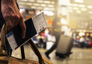 Petrolul se ieftinește după acordul SUA-Iran. De ce nu și biletele de avion