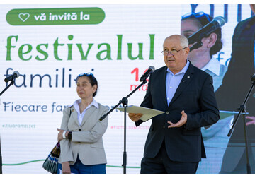 Guvernul a majorat finanțarea pentru sprijinirea familiilor și extinde rețeaua de creșe