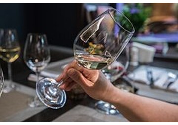 Две страны Евросоюза до рекордов нарастили экспорт вина в Россию