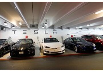 Tesla впервые проиграла немецкой компании по продажам электрокаров в Европе