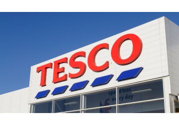 Cost of living: Tesco 'inflating prices a little bit less and a little bit later' than the competition