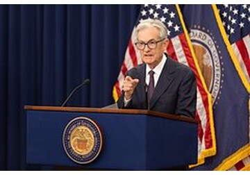 Глава ФРС заявил об ожидающемся в США росте цен