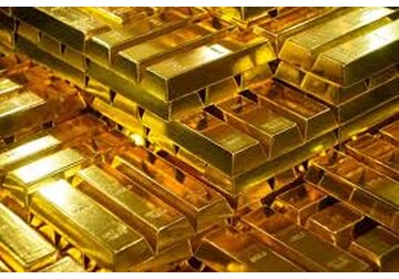 China cumpără mult mai mult aur decât declară, spun analiștii Goldman Sachs. „Aurul este tranzacționat ca și cum am fi în cel de-al treilea război mondial”