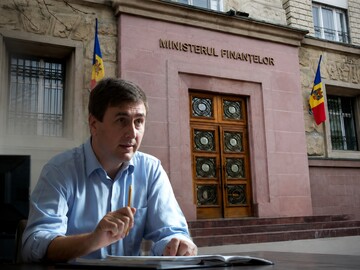 Вячеслав Ионицэ раскритиковал налоговую политику на 2027 г.: «Налоговая политика должна стимулировать инвестиции, а не только пополнять бюджет»