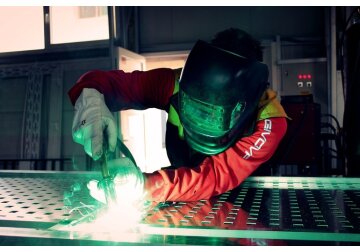Declinul industriei românești încetinește. Industria germană, principalul partener de export al celei românești - cele mai bune date din ultimii 2 ani. Producătorii, încrezători că 2025 va fi un an de creștere