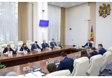 Moldovan government approved the amount of the average monthly wage for the economy, projected for 2024, at the level of 13.7 thousand lei.