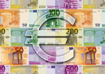 UE vrea consolidarea sistemului financiar şi intensificarea rolului euro pe plan global
