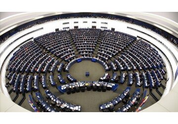 Parlamentul European a adoptat o rezoluție prin care cere instituțiilor UE să acorde Moldovei statutul de țară candidată la aderarea la UE.