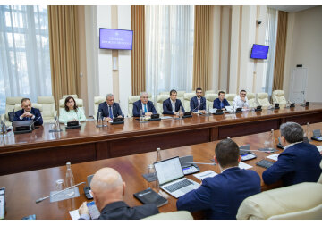 Guvernul RM: Construcția liniei de transport de 400 kV Vulcănești-Chișinău este în grafic și va fi pusă în funcțiune până la sfârșitul anului 2025