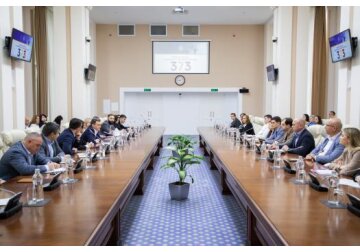 The Government of Moldova discussed the State Program for Supporting Entrepreneurs "373" with businessmen and representatives of banks.