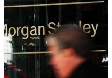 Morgan Stanley vede o scădere de 10% a acţiunilor europene în această vară. Americanii dezvăluie cum ar trebui să se poziţioneze investitorii