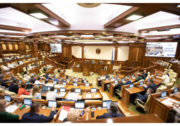 Moldovan Parliament has passed in the first reading the bill regulating the placement of Eurobonds of our country.