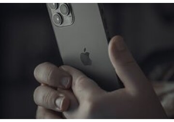 В iPhone появится обратная зарядка