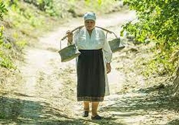 Ziua internaţională a femeilor din mediul rural se sărbătoreşte pe 15 octombrie. Pentru câte românce ar trebui să fie un motiv de petrecere