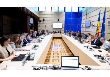 Constituția Republicii Moldova urmează să includă prevederi privind aderarea Republicii Moldova la Uniunea Europeană.