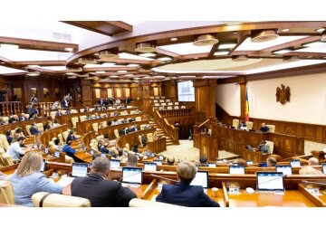 Парламент ратифицировал соглашение с ЕИБ о гранте Еврокомиссии в 12,4 млн евро для проекта «Энергоэффективность в Молдове». 