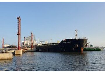 Пакистан оплатил первую партию российской нефти в юанях
