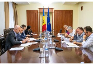 Fermierii moldoveni pledează pentru extinderea programului de rambursare a TVA și a gamei de beneficiari ai acestuia, precum și pentru solicitarea unor compensații de cel puțin 3.000 de lei pentru 1 ha de culturi cerealiere din prima grupă. 