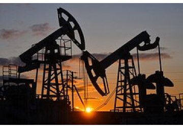 Страны ОПЕК+ договорились не повышать добычу нефти до конца года