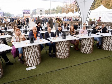 În cadrul Zilei Naționale a Vinului, în baza „carnetului degustătorului” au avut loc 84.647 degustări, cu 68,2% mai multe decât anul trecut, când au avut loc 50.323 degustări 